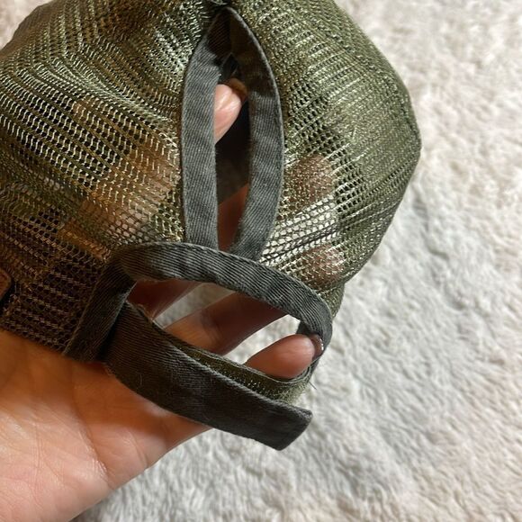 Ladies hat bundle - Picture 6 of 6